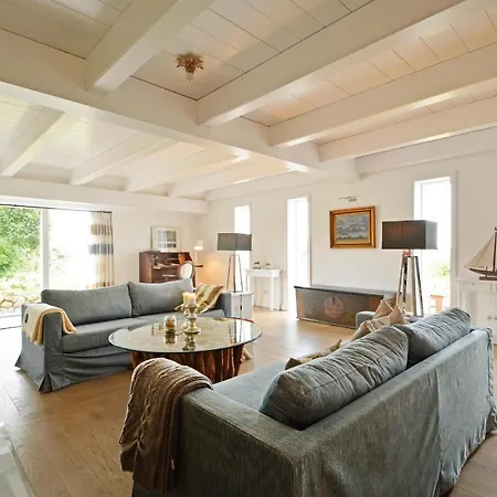 Reethus Doerpsend Haus 1 Midlum